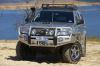 Przedni zderzak ARB Deluxe Bull Bar Toyota Hilux 2005-