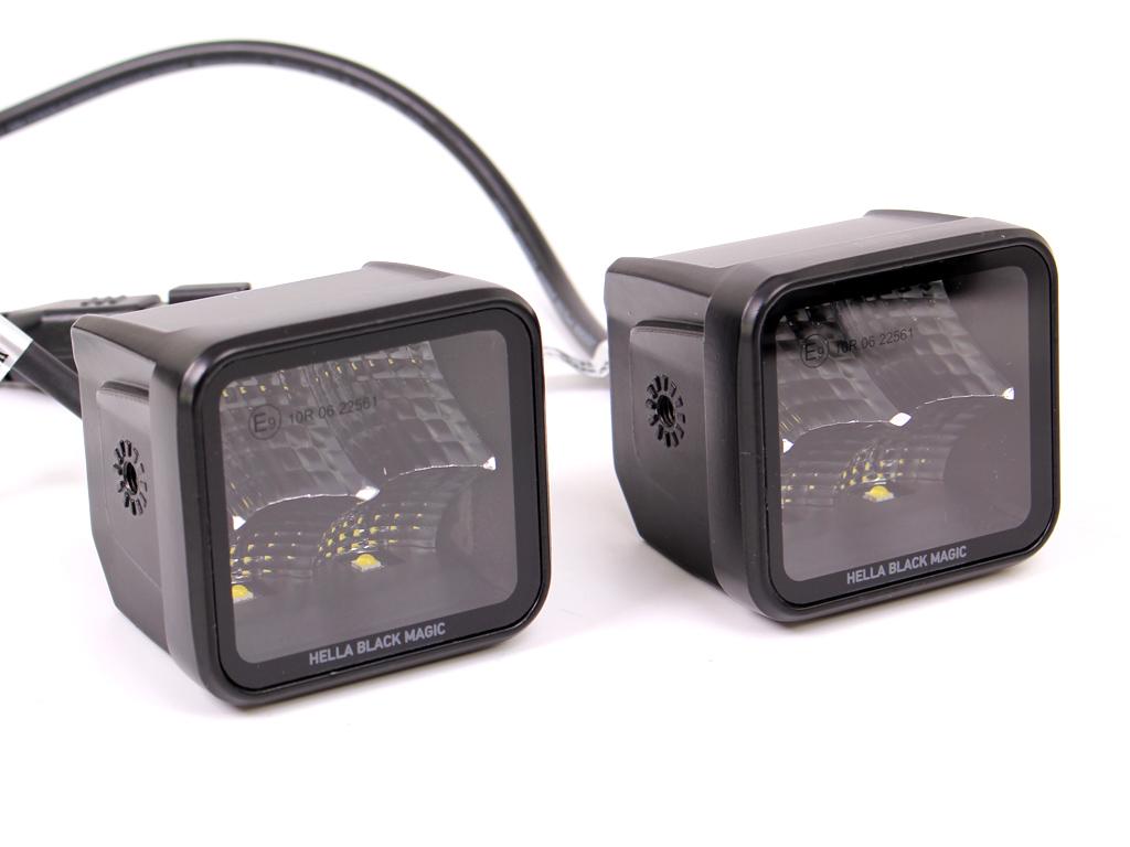 Zestaw dwóch lamp roboczych Hella Cube Black Magic Series LED 2,7